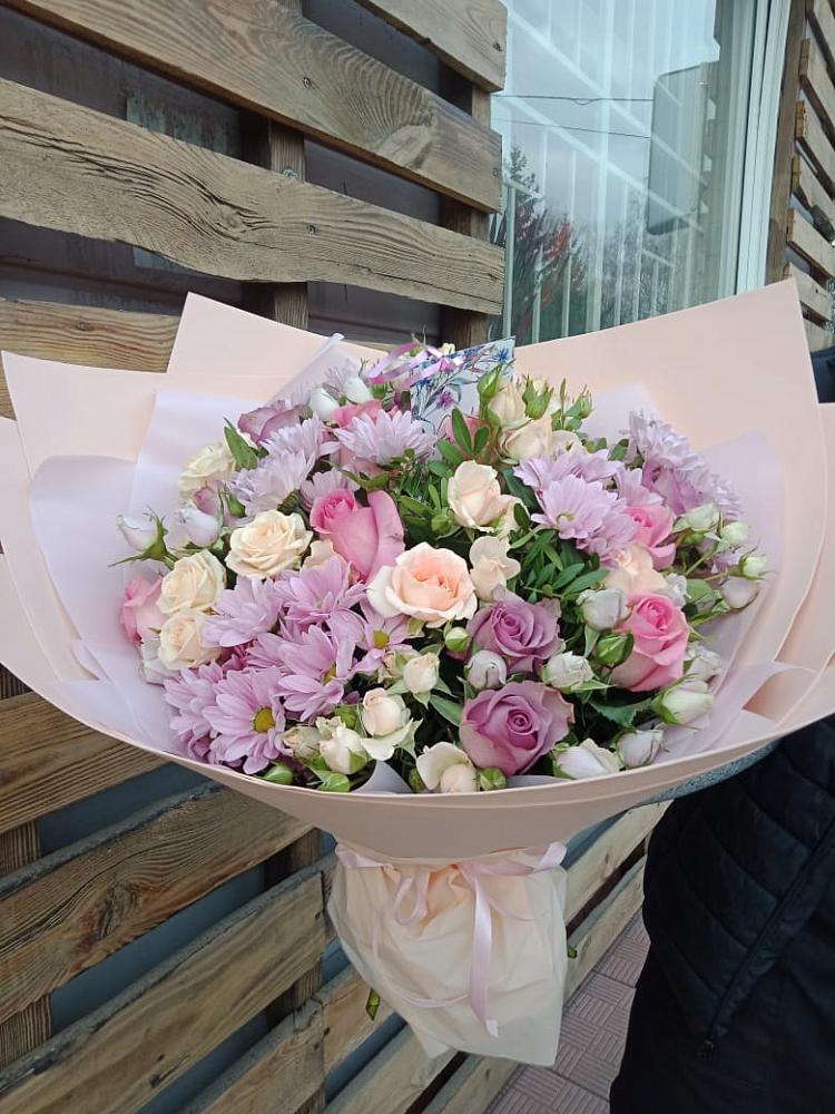 Букет цветов из: Розы и Хризантемы в Холмской