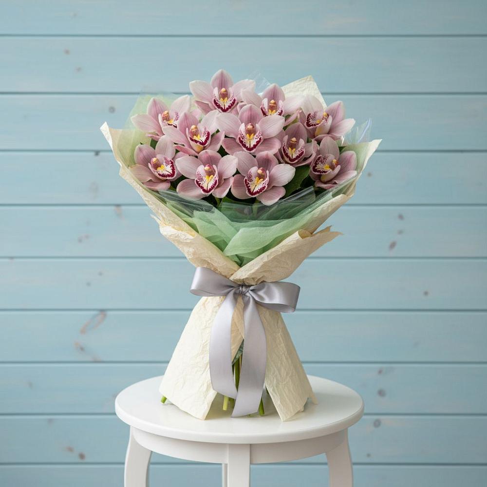 Букет цветов из: Орхидеи и Розы в Холмской