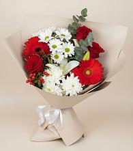 Букет цветов из:  Розы, Хризантемы, Герберы и Лилии в Холмской