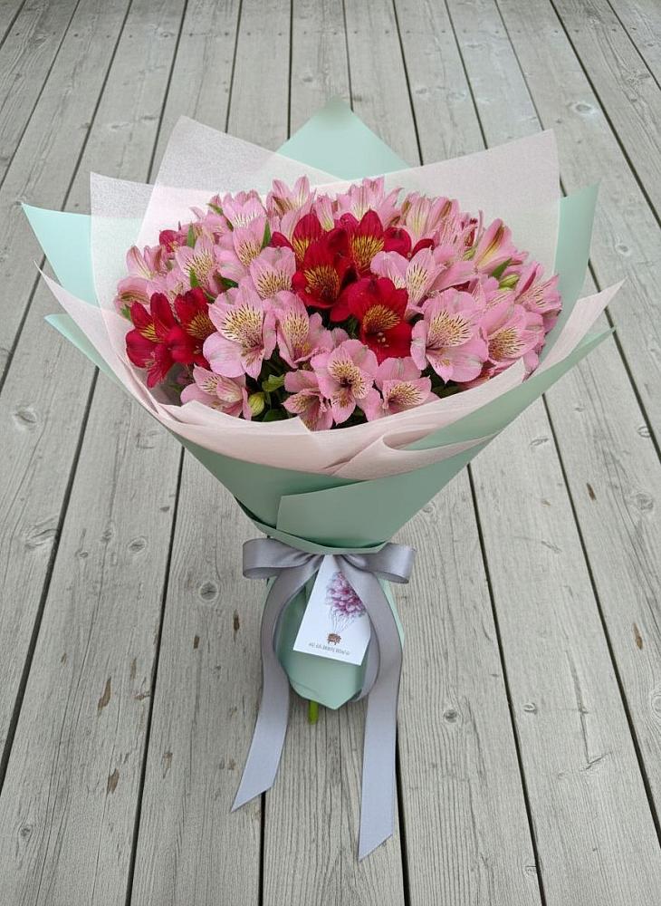 Букет цветов из: Альстромерии в Холмской