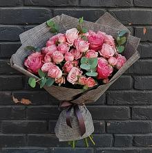 Букет цветов из:  Розы в Холмской