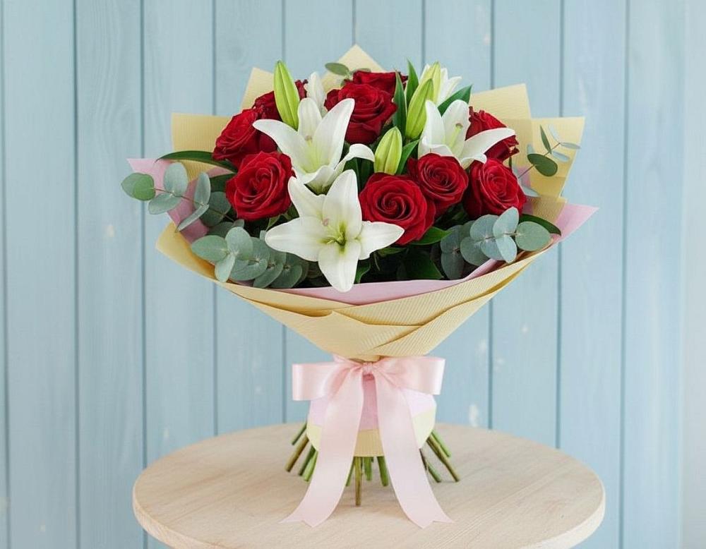 Букет цветов из: Лилии и Розы в Холмской